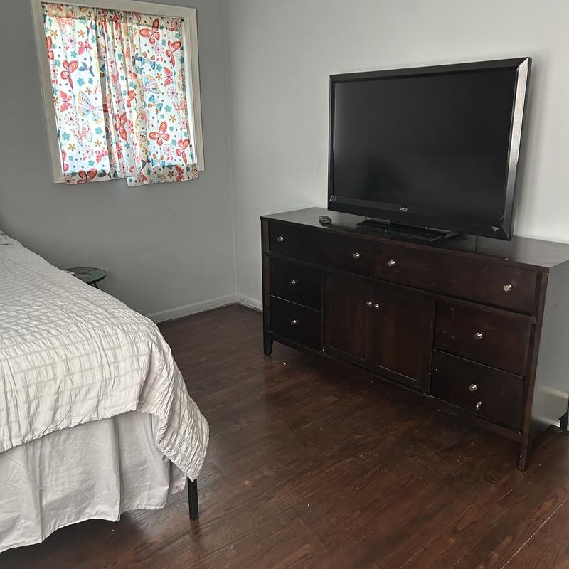 Listing image for Jessica B