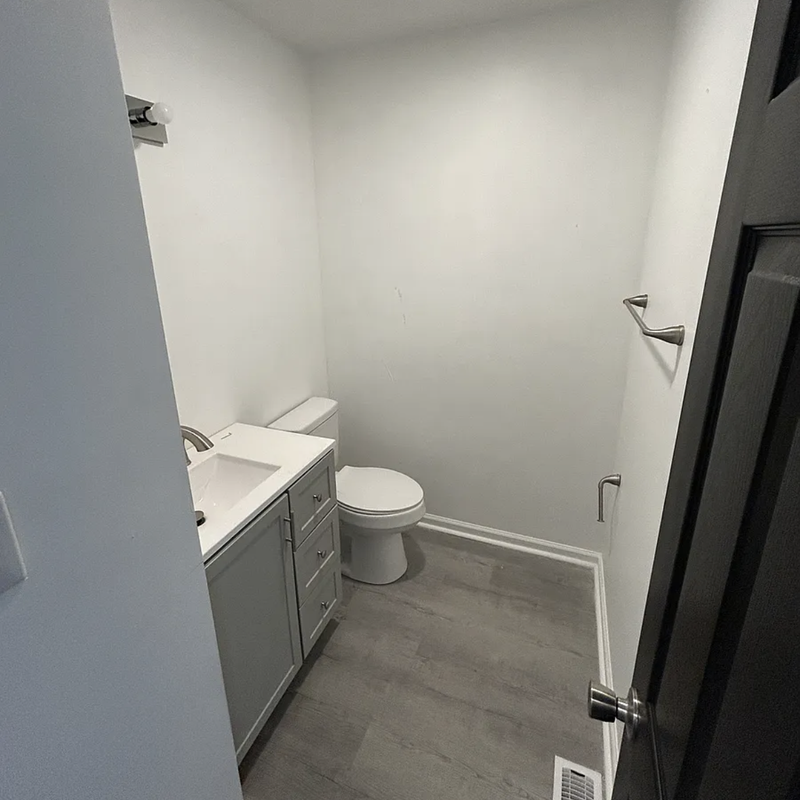 Listing image for Lori S