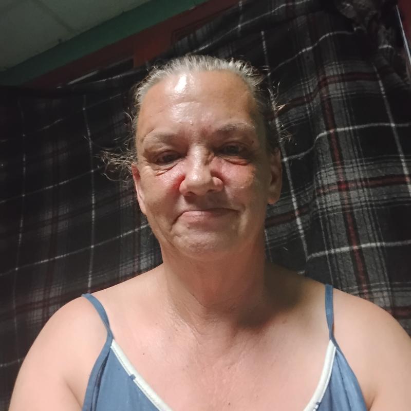 Profile image for Linda  S