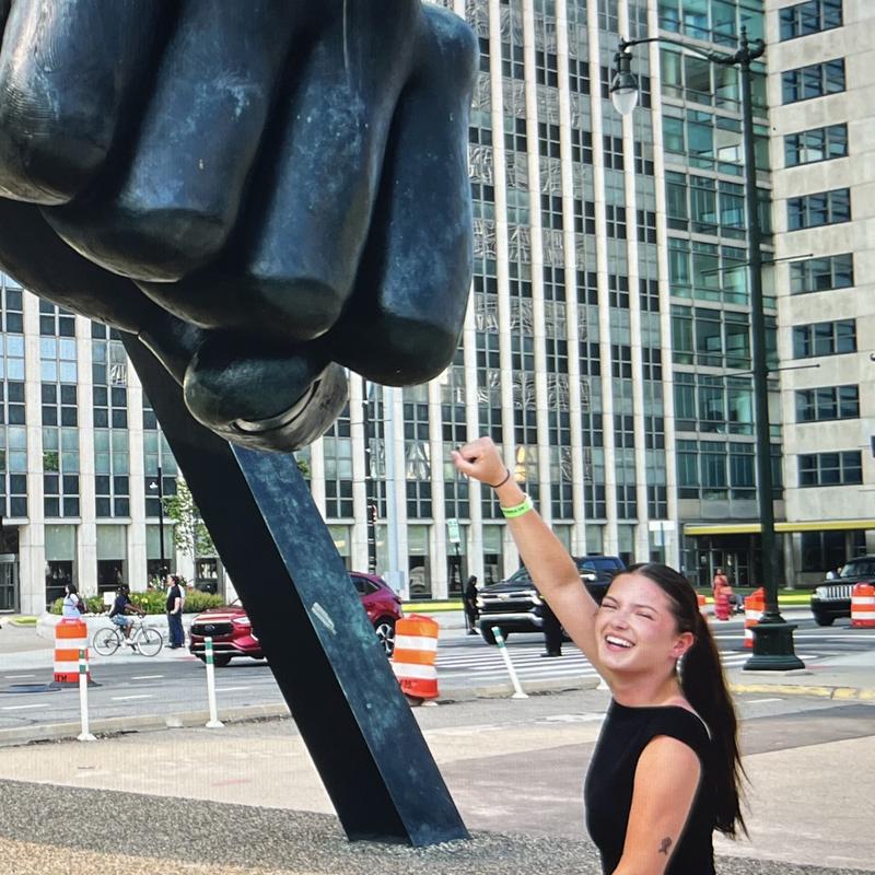 Listing photo 2 of 4