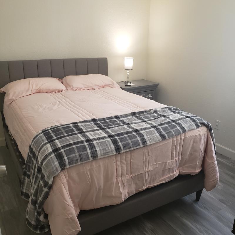 Listing photo 3 of 6