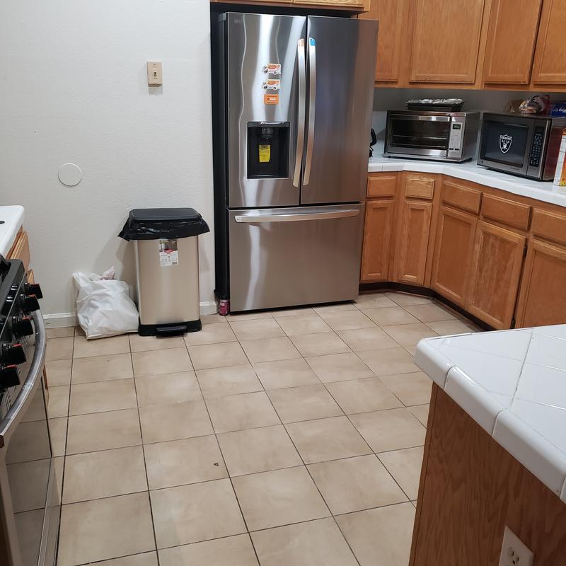 Listing photo 2 of 6