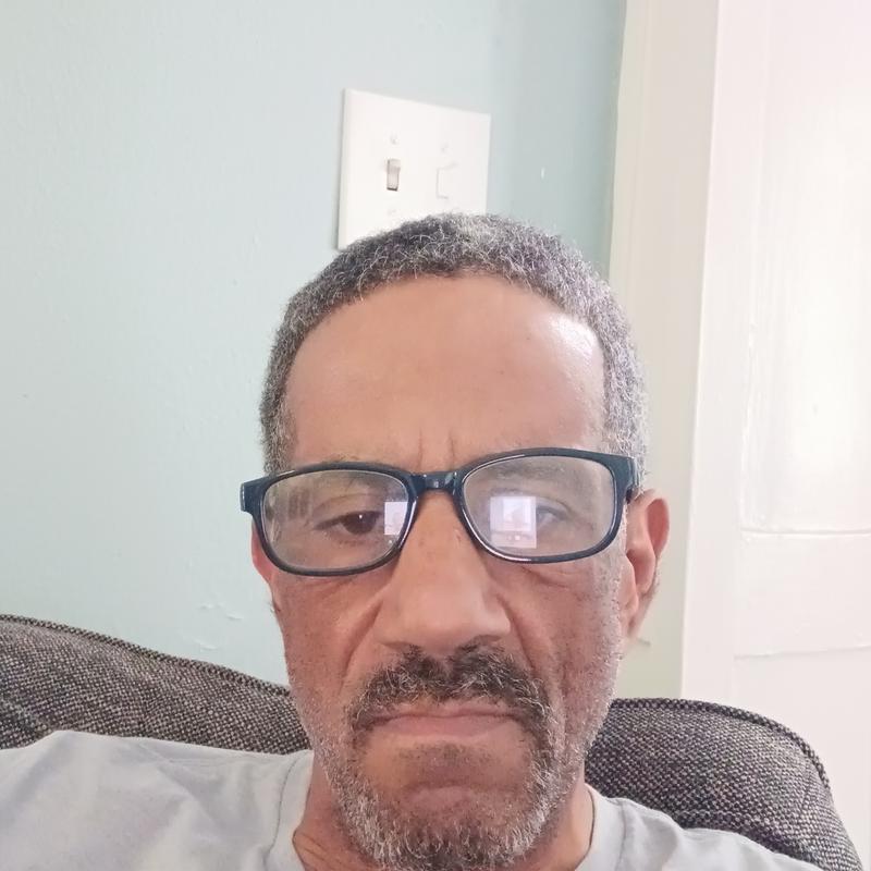 Listing photo 2 of 5