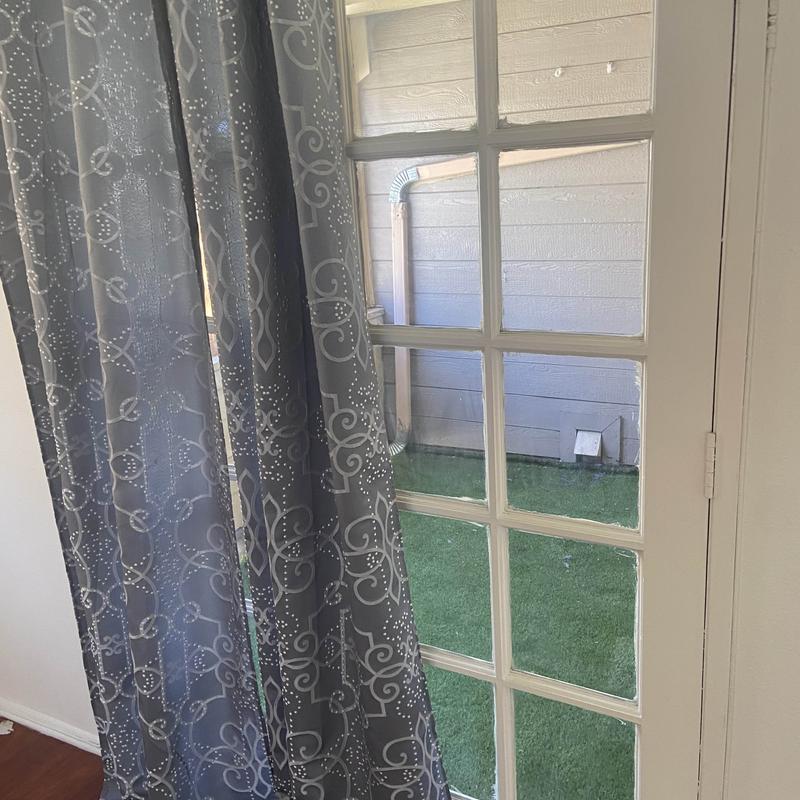 Listing photo 2 of 5