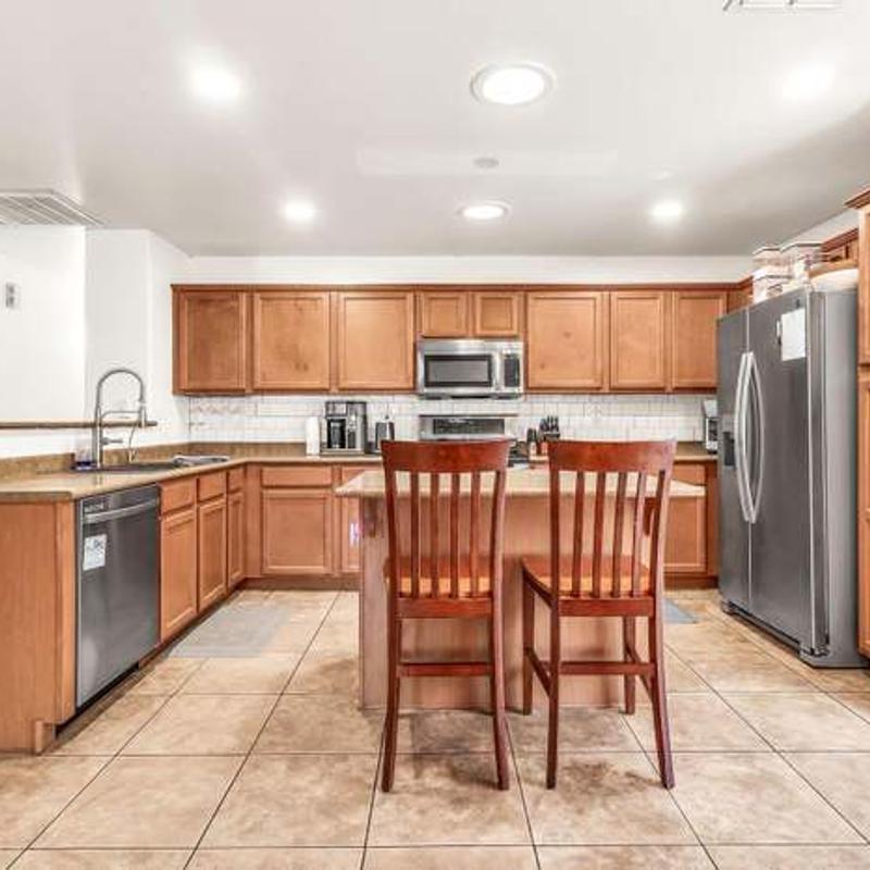 Listing photo 7 of 11