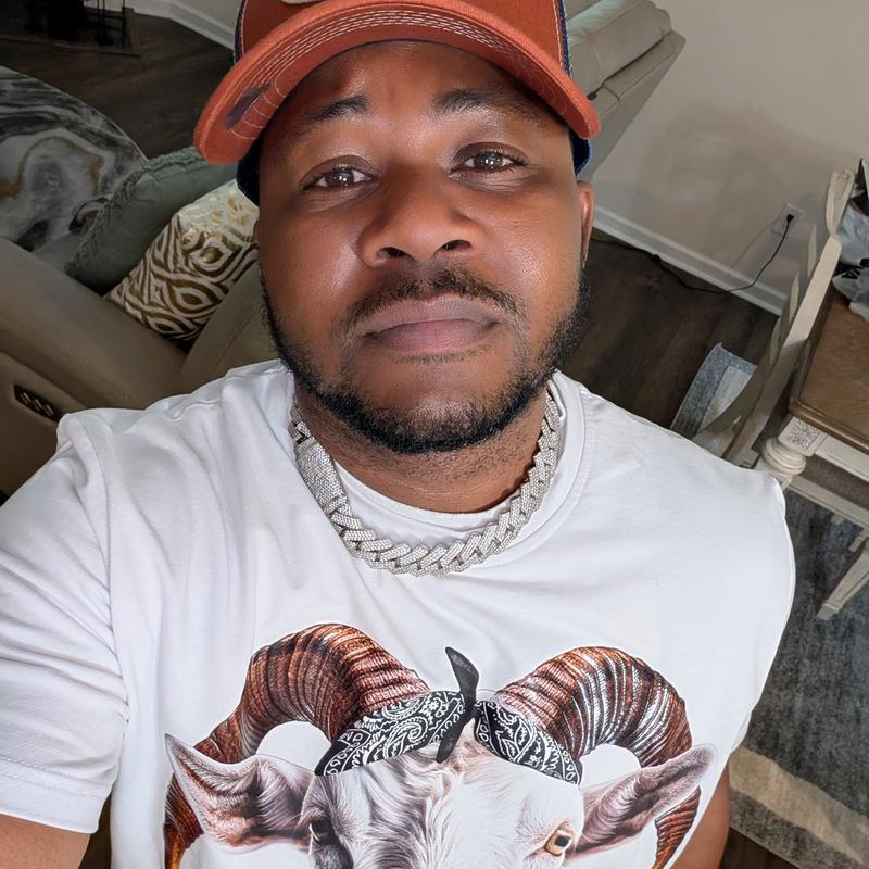 Listing photo 2 of 3