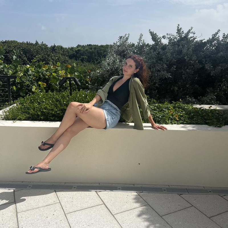 Listing photo 2 of 4