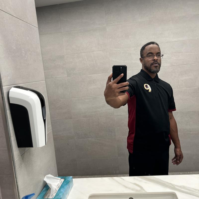 Listing photo 2 of 6