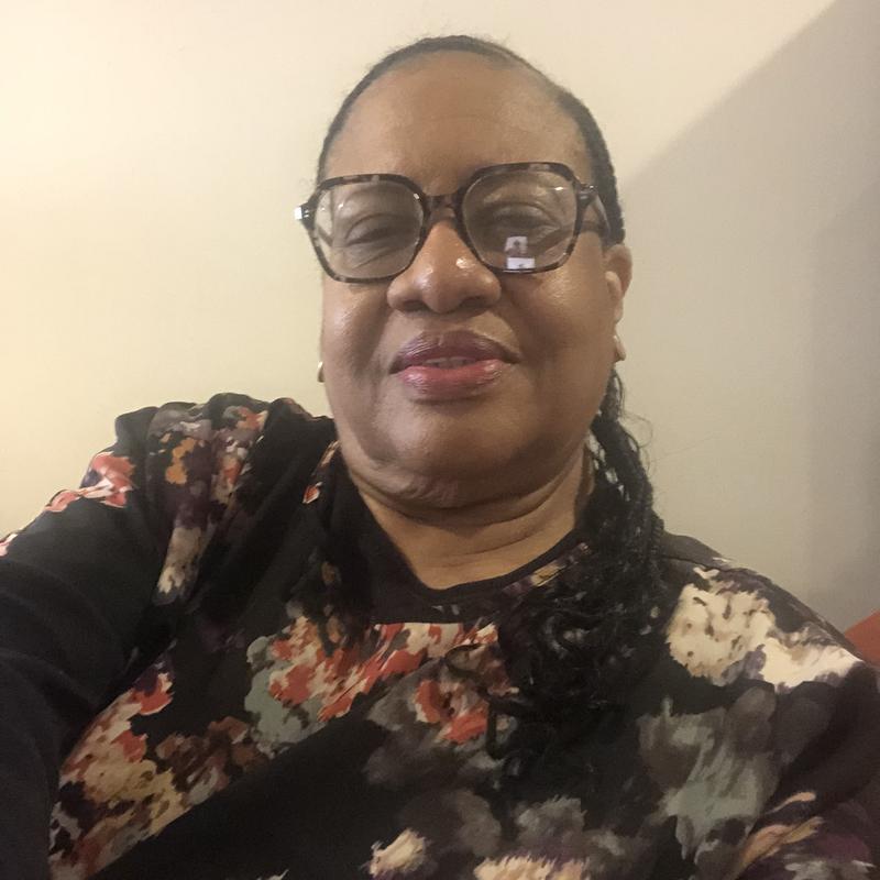 Listing photo 2 of 5