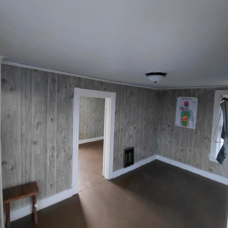 Listing photo 4 of 8