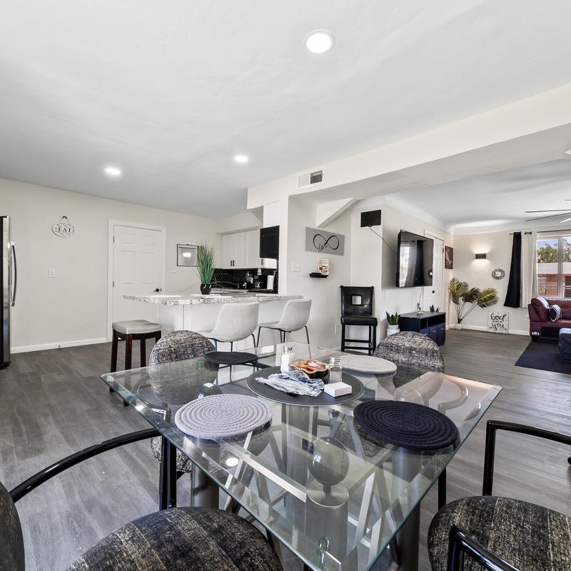 Listing photo 8 of 10