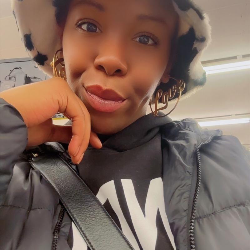 Profile image for Ivanna G