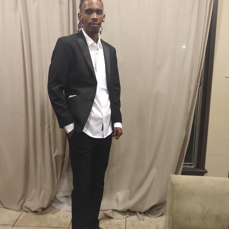 Listing photo 2 of 4