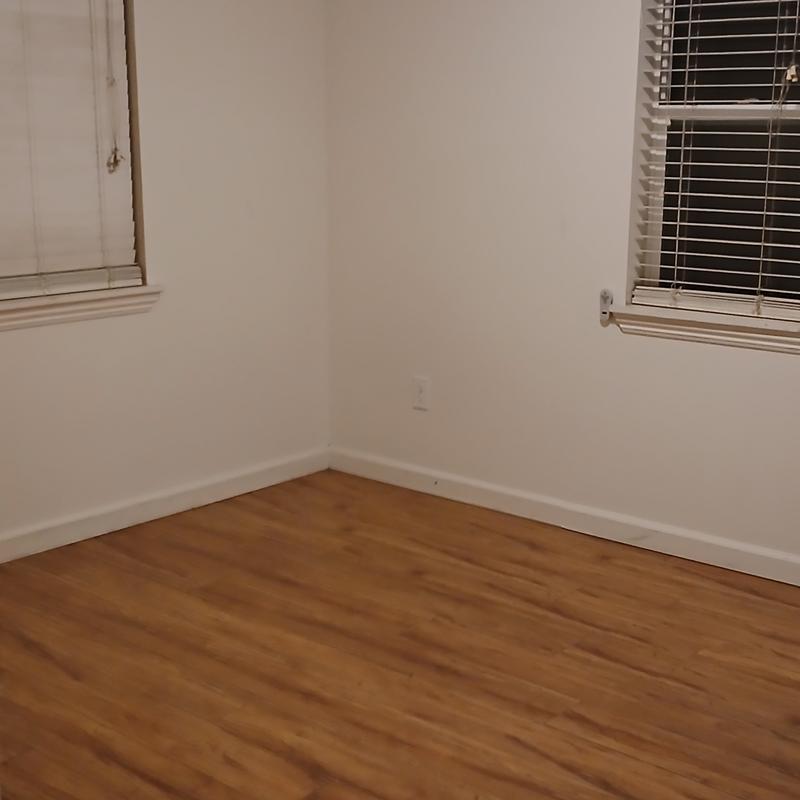 Listing photo 3 of 3