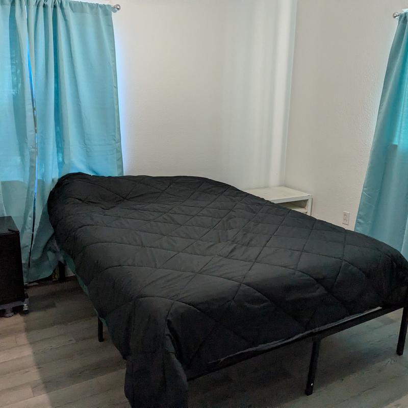 Listing photo 4 of 9