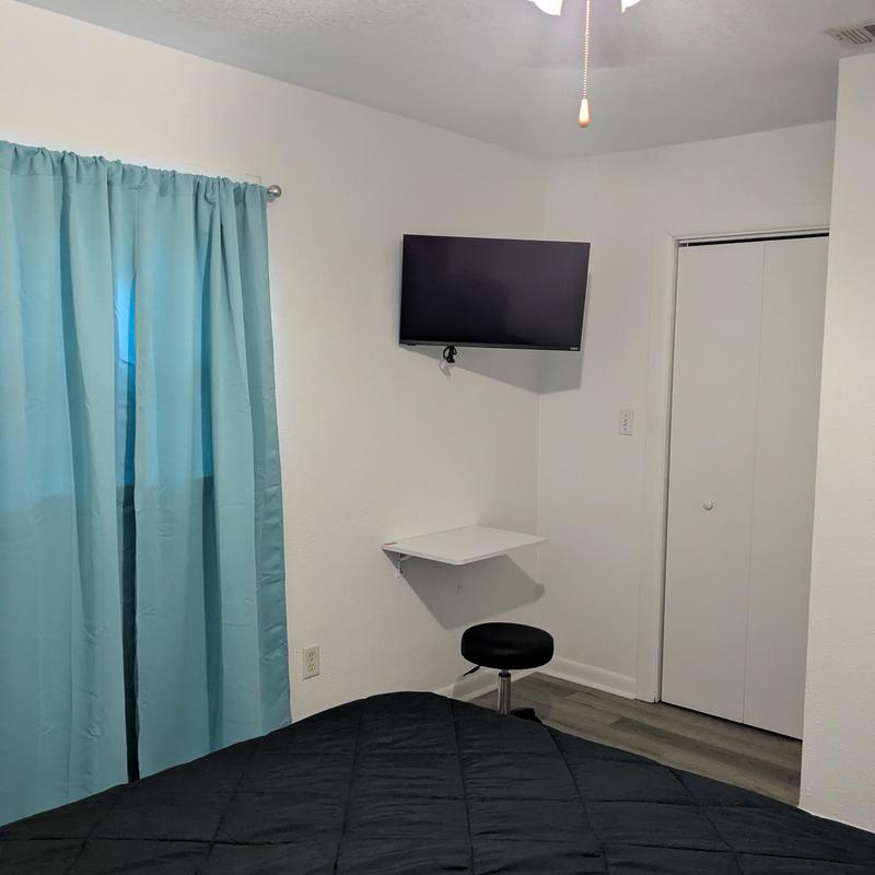 Listing photo 5 of 9