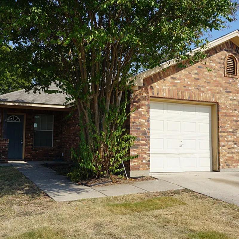 Listing photo 5 of 10