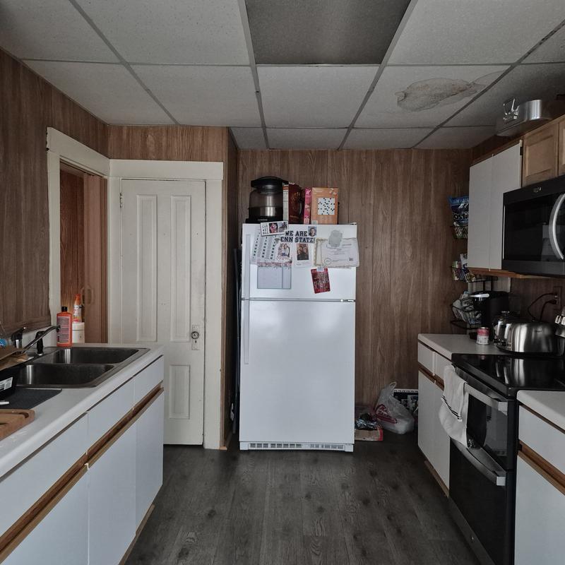 Listing photo 5 of 6