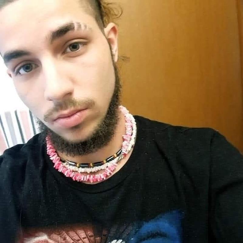 Listing photo 2 of 3