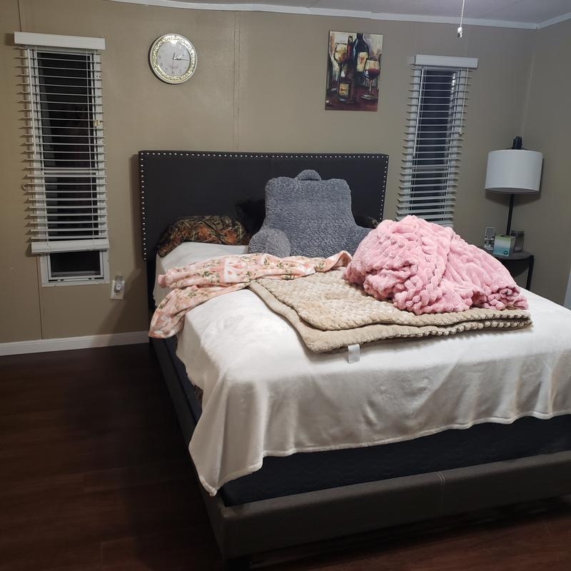 Listing photo 3 of 8