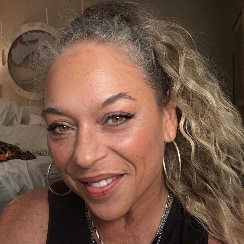 Profile photo of CHRISTINE