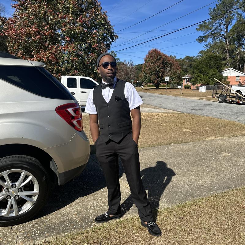 Listing photo 2 of 3