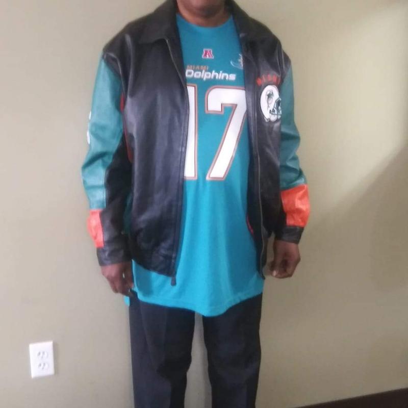 Listing photo 3 of 9