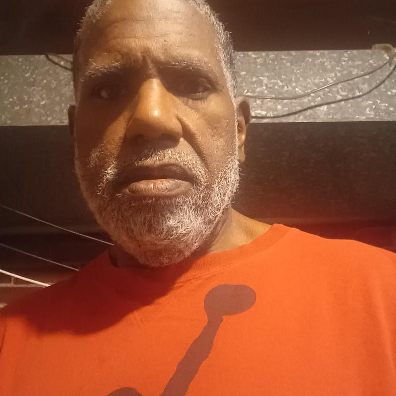 Listing photo 2 of 4