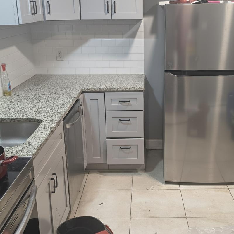 Listing photo 2 of 5