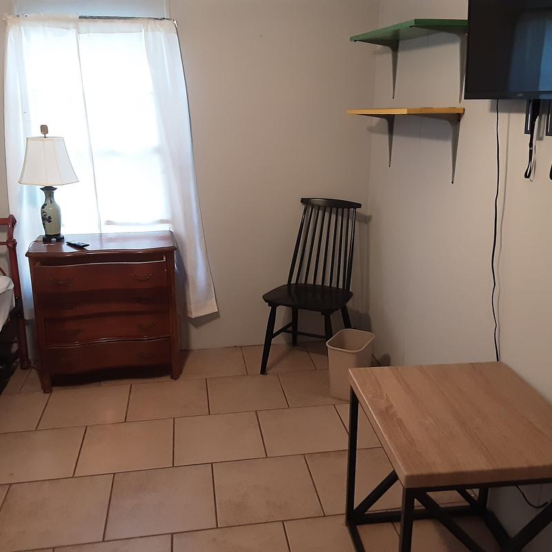 Listing photo 3 of 8