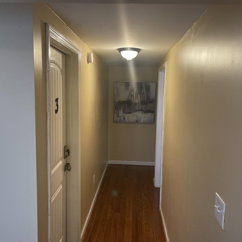 Listing photo 2 of 9