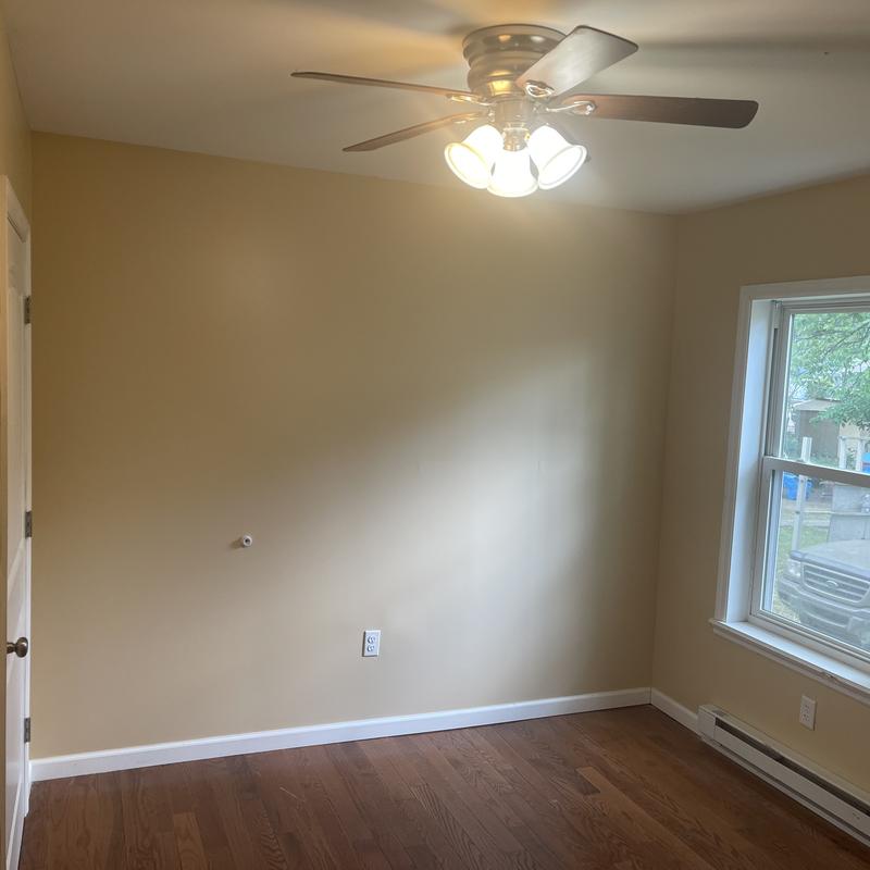 Listing photo 7 of 9