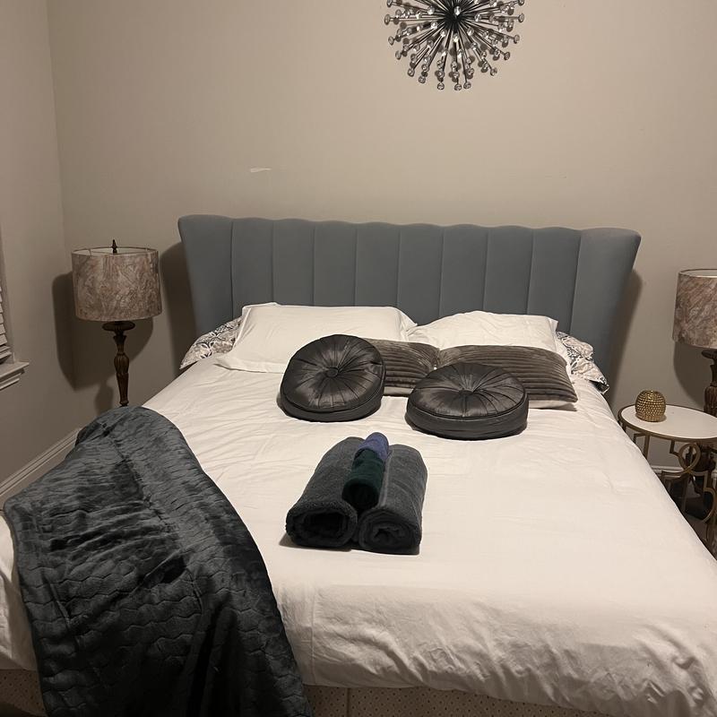 Listing photo 3 of 9