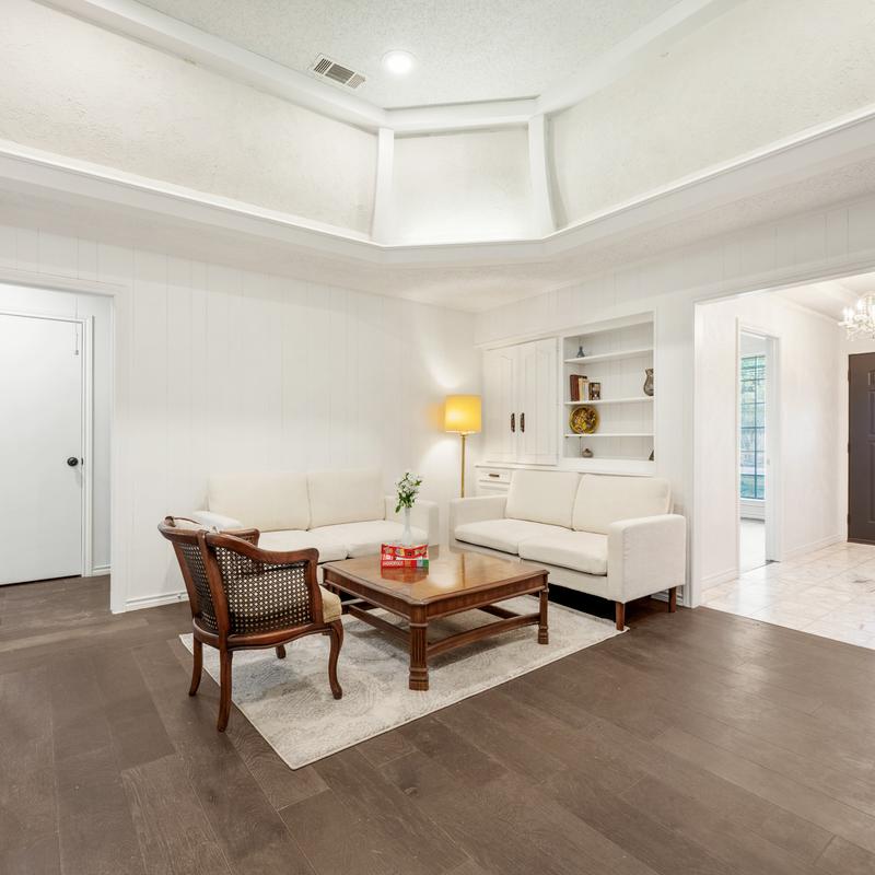 Listing photo 9 of 10