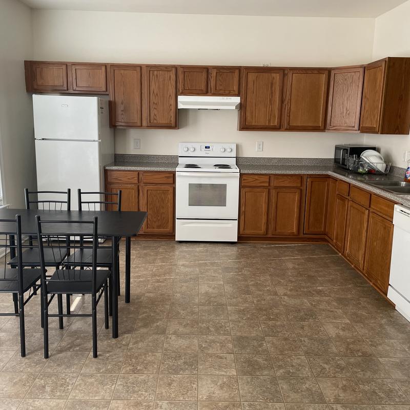 Listing photo 3 of 6