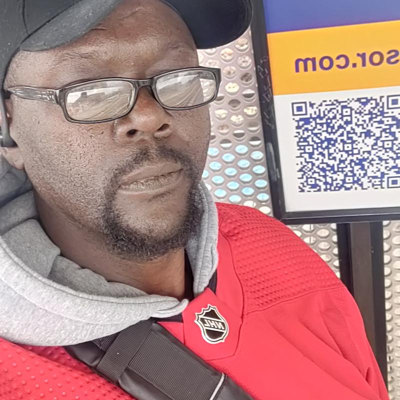 Listing photo 2 of 5