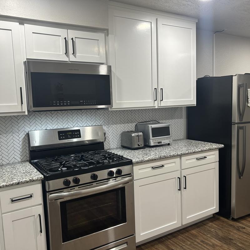 Listing photo 6 of 8