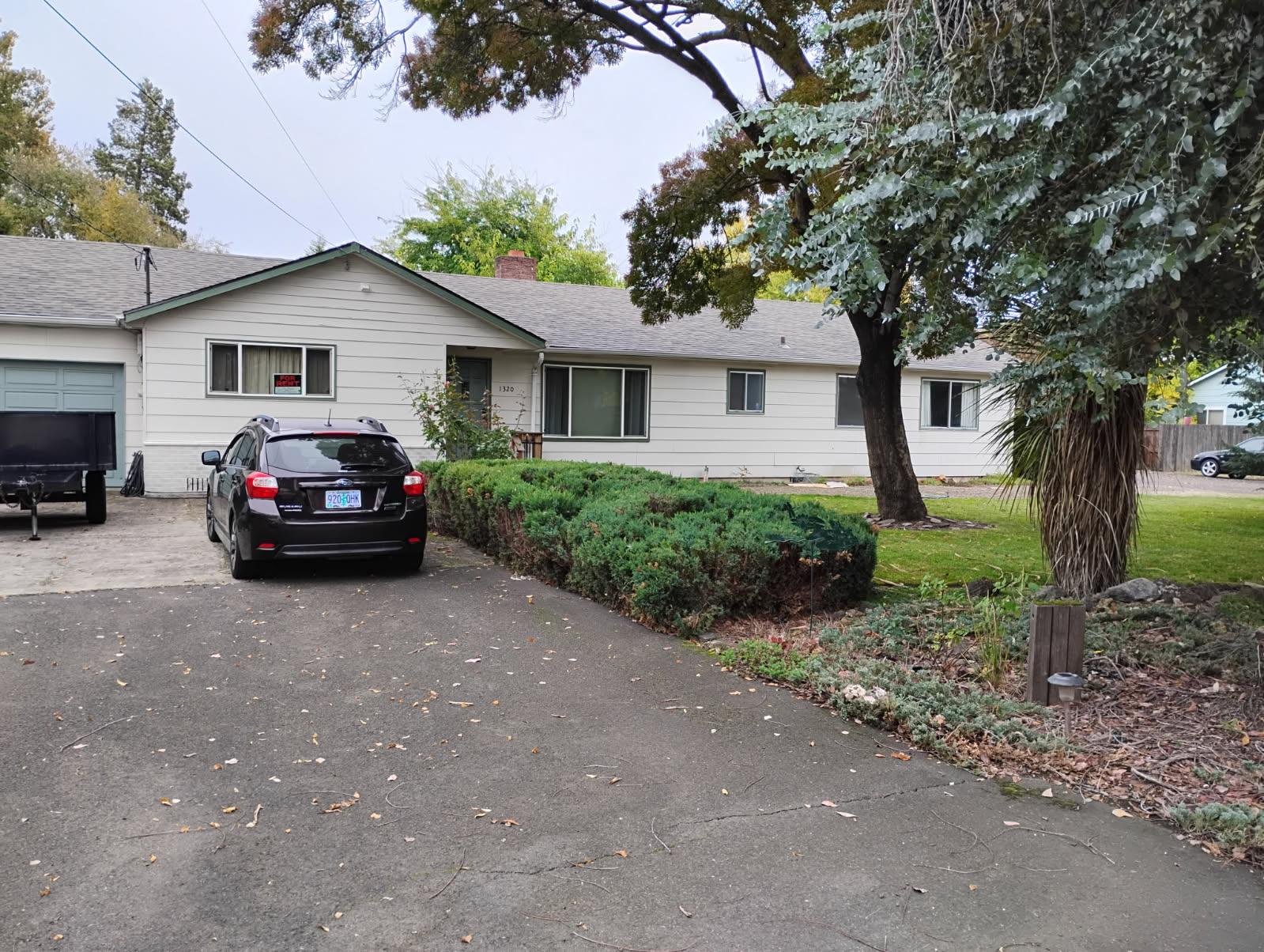 Listing image for Gwen b