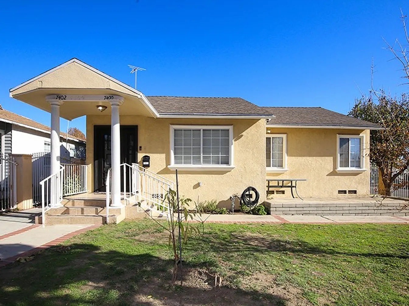 Listing photo 4 of 5